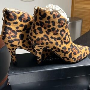 Leopard heel suede booties